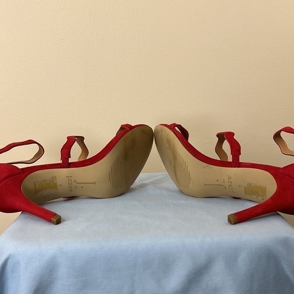 Scalloped Three-Strap J. Crew Heels - Picture 7 of 9
